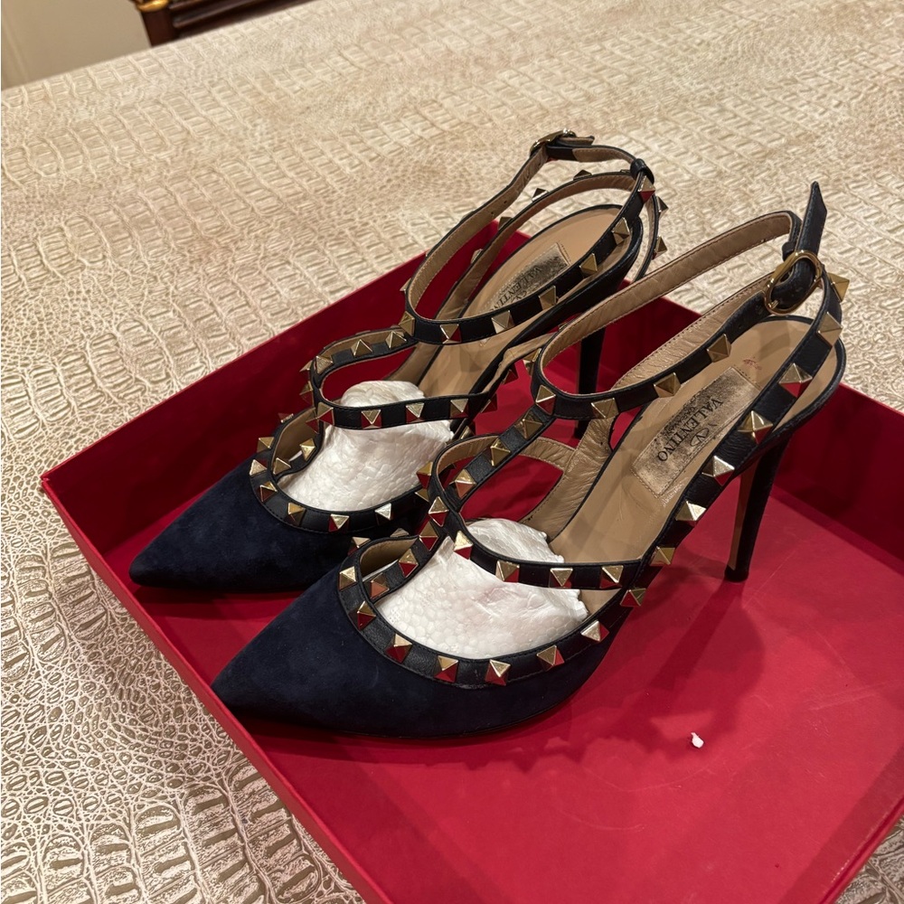 Valentino Garavani navy and Gold Studded Heels